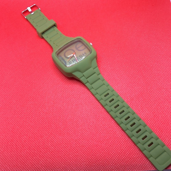 Joe Fresh Watch - Green - Picture 2 of 8